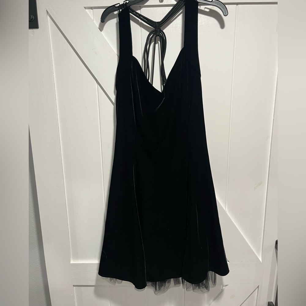 Betsy& Adam women’s velvet black formal dress. Sz 14